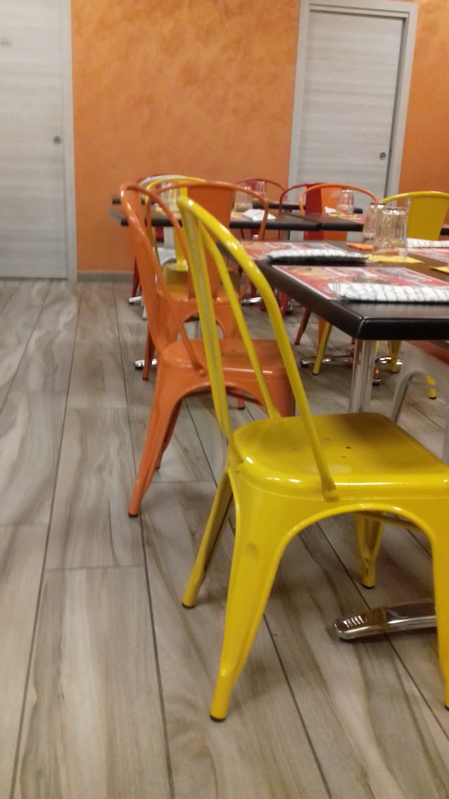 Pizzeria Charlie
