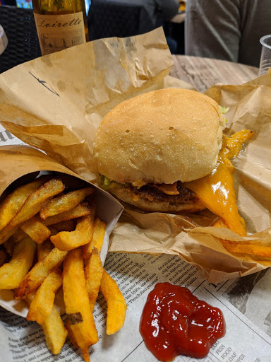 Photo 3 - Frenchies Burger