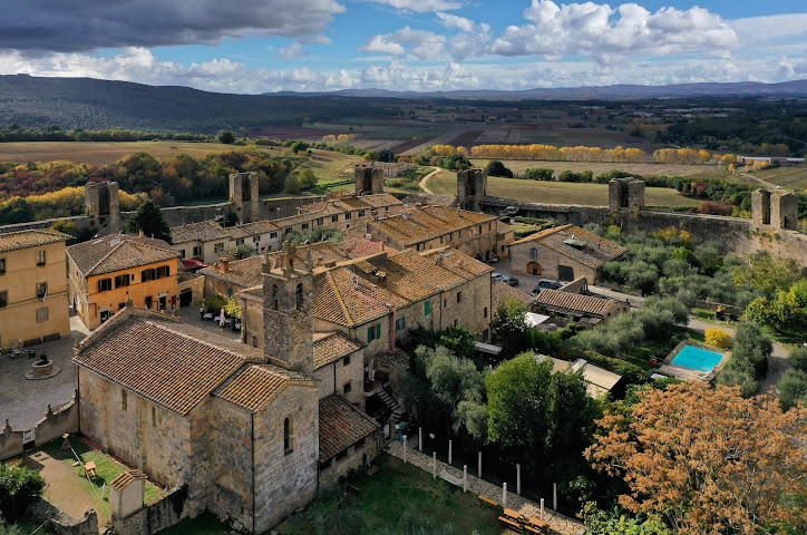 Hotel Monteriggioni by null