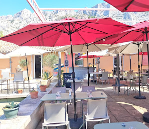 Photo n°23 de Restaurant Maison Sainte-Victoire à Saint-Antonin-sur-Bayon (Salon de thé)