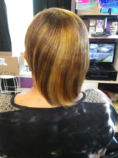 Juanita's Style & Barber Salon - Thumbnail