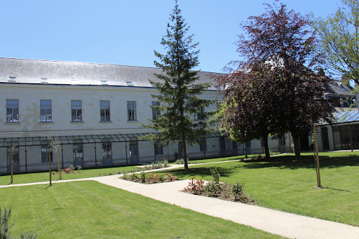 Photo de EHPAD Henry Dunant Croix-Rouge française à Rouziers-de-Touraine (37360)