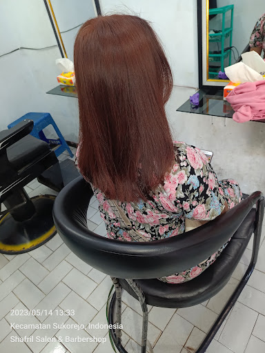 Shafril Salon & Barbershop (The Best Salon & Barbershop In Sukorejo)