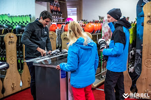 Photo n°33 de Sport Boutique Centre - Skiset à Les Allues (Magasin de vêtements de sport)