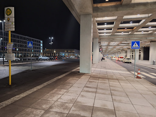 Airport1 - Thumbnail