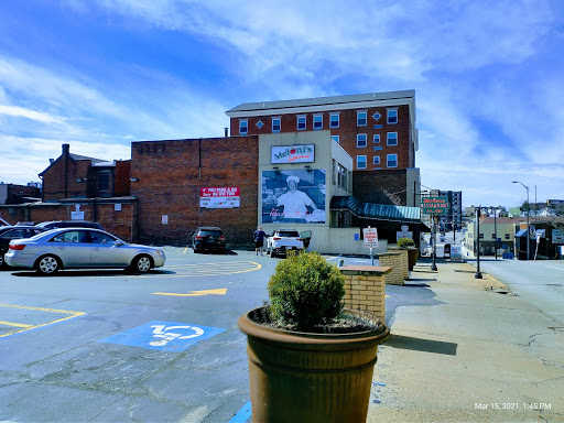 Meloni's Restaurant - Visual