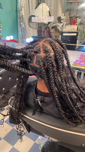 AdelineTresses - Visual