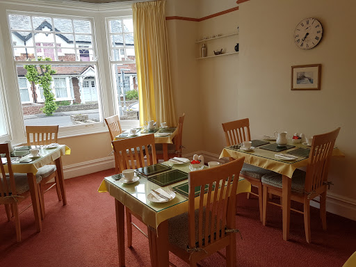 Montrose Guest House - Thumbnail