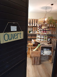 Photo n°4 de Les deux tartes à Lyaud (Épicerie)