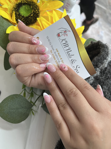 KM Nails & Spa