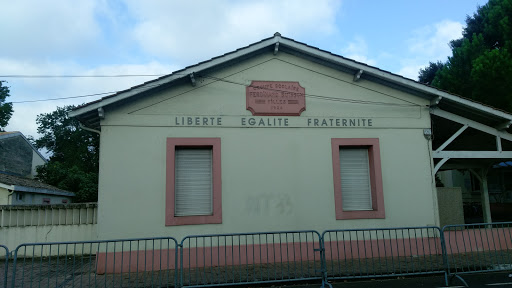 Ecole Ferdinand Buisson Gallery - France