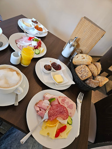 Cafe am Milchberg - Thumbnail