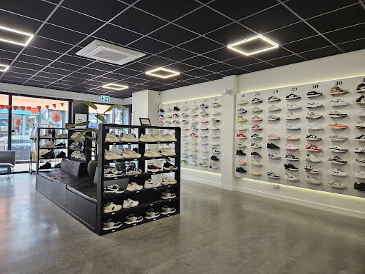 DAX Shoes & More - Thumbnail