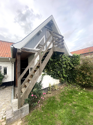 La Maison Des Travaux