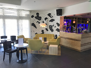 Photo n°12 de Le cabaRé Grignan à Grignan (Bar à vin)