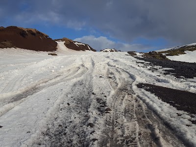 Photos of Nauth&uacute;sagil
