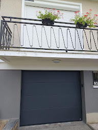 Photo n°7 de FABRIPLAST MENUISERIES : Portes, fenêtres, volets, pergolas, vérandas, portails à Roye (Magasin de fenêtres en PVC)