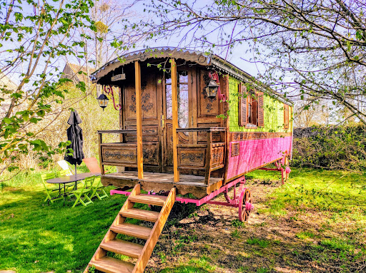 Photo de La Chaumière : Chambres et table d'hôtes avec piscine, parcours Loire à vélo à 1h30 de Paris à Ouzouer-sur-Trézée (45250)
