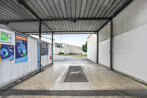 Photo n°4 de Eléphant Bleu - Reims à Reims (Service de lavage haute pression)