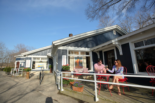 Petter Wine Gallery - Thumbnail