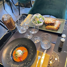 Photo n°5 de LE CHASSE A COURRE BRASSERIE BAR TABAC ET JEUX à Chantilly (Bureau de tabac)