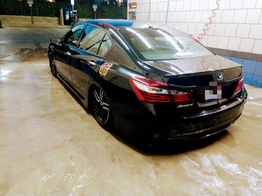 Limonite car wash - Thumbnail