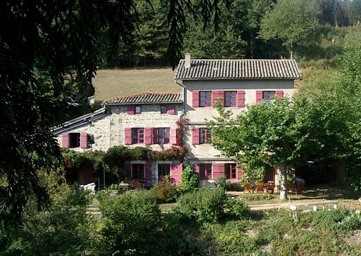 Photo de Gîte des Monneries, Beaujolais vert à Poule-les-Écharmeaux (69870)