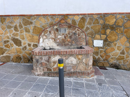 Pilar de los Civiles - Thumbnail