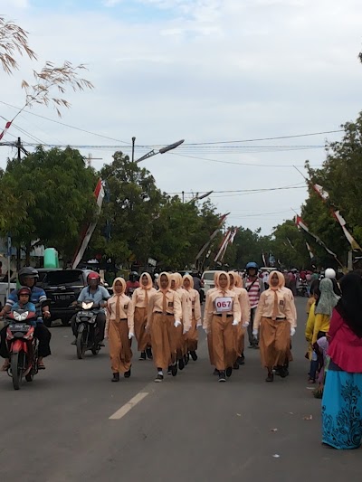 Photos of SMK NEGERI 1 TAMBELANGAN