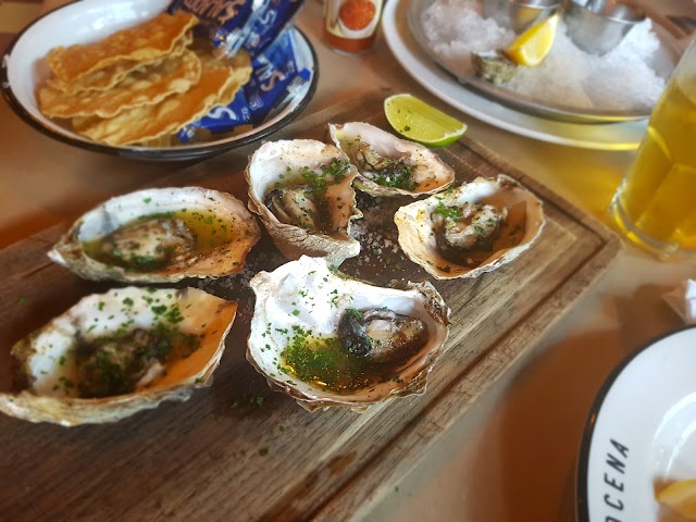 LA DOCENA
