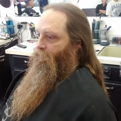 P'Dubs barbershop - Thumbnail