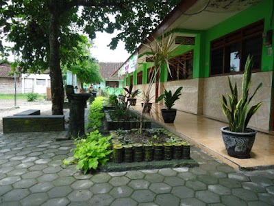 Photos of MTSS Falakhiyah Jampet