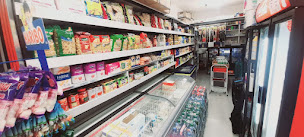 Photo n°5 de Raniro New market 23 à Paris (Épicerie)