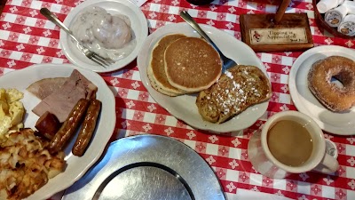 Photos of Paul Bunyan's Cook Shanty