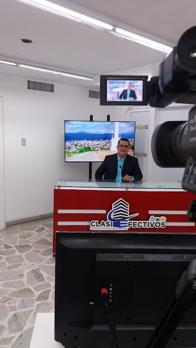 Photos of El Gato Le&ntilde;ador
