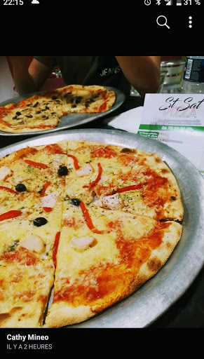 Photo 2 - St sat pizza
