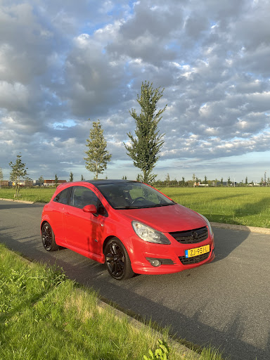 Goldenstone Cars - Thumbnail