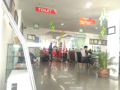 Photos of Astra Daihatsu dealers Malang