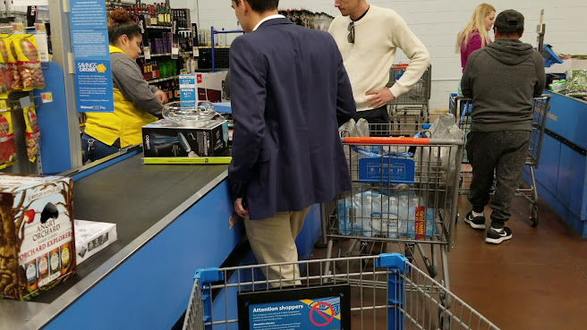 Walmart Supercenter by null
