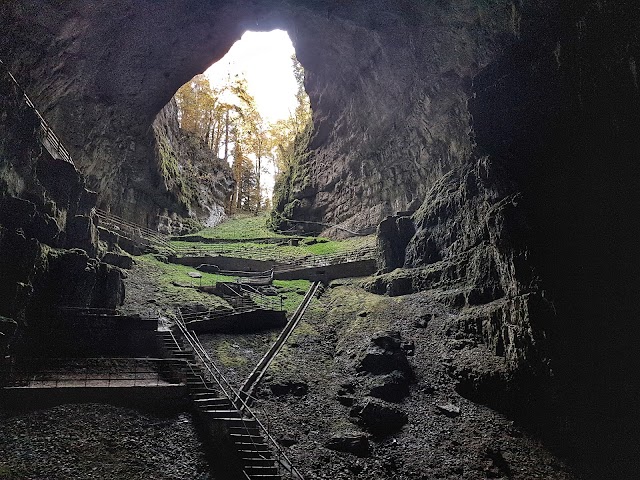 Grotte de la Glacière