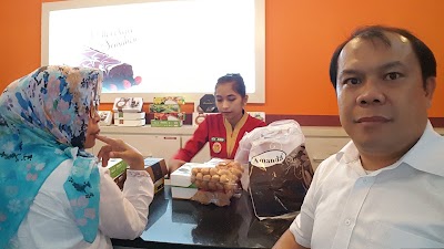 Photos of Amanda Brownies Cikawao