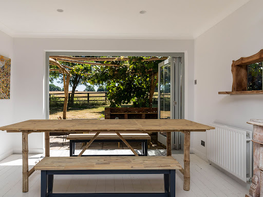 Westerlands - Visual