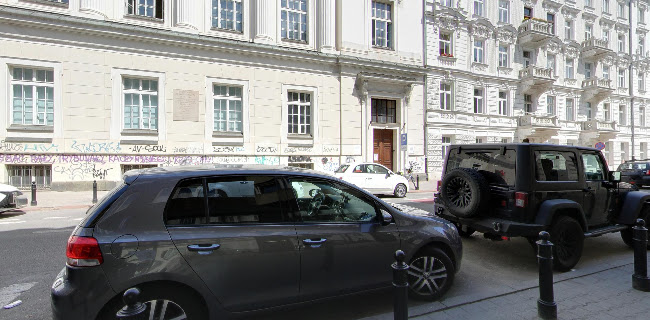 Lulu de Paluza - Butik, Atelier, Projektowanie i szycie na miarę, suknie ślubne - Warszawa