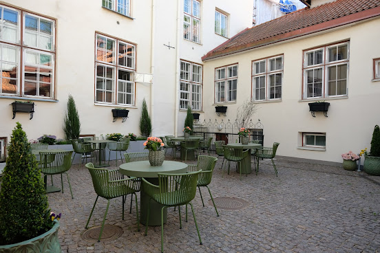 The Three Sisters Hotel by null