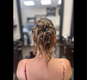 Photo n°19 de Le salon de Lydie à Allevard (Barbier)