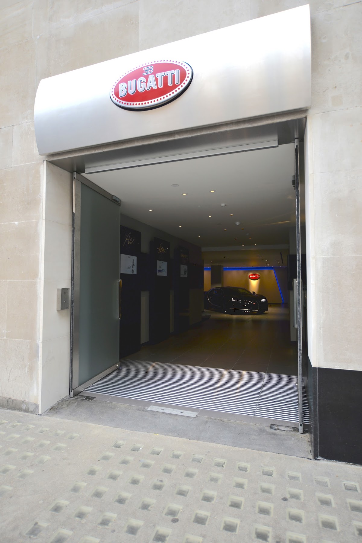 H.R. Owen Bugatti London