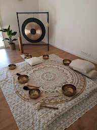 Photo n°2 de Florine Profili - Magnétisme et Yoga - Martignas-sur-Jalle à Martignas-sur-Jalle (Centre de yoga)