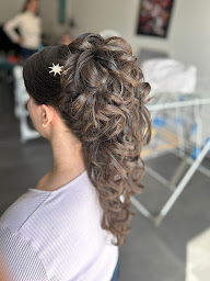 Photo n°8 de L' HAIR DU LOING à Montigny-sur-Loing (Salon de coiffure)