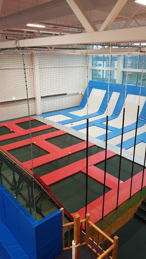 Trefoil Jumping Park