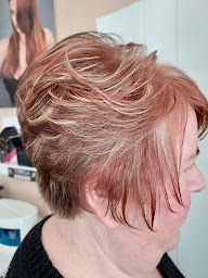 Photo n°13 de Altitude Coiffure à La Freissinouse (Salon de coiffure)